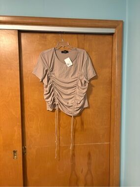 Forever 21 Taupe Ruched Short Sleeve Top